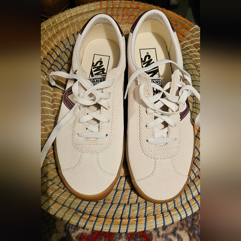 Vans Sport Low Suede Cream and Maroon Casual Sneakers Size 7.5M